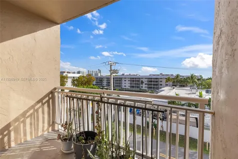 17051 NE 35th Avenue North Miami Beach FL 33160