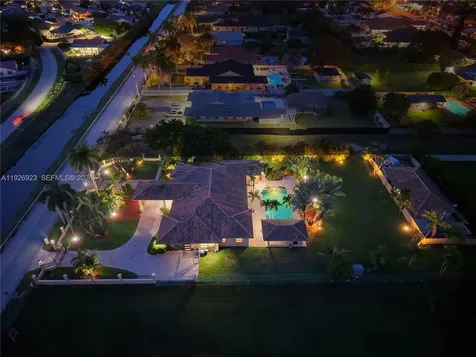 3001 SW 132nd Avenue Miami FL 33175