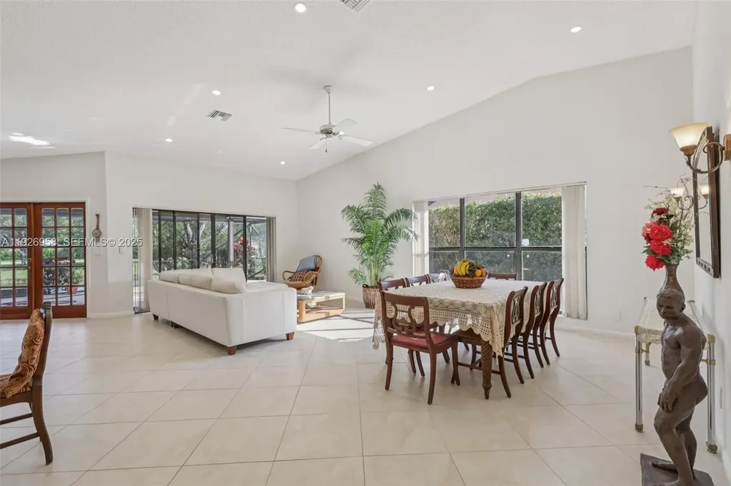 22792 Marbella Circle Boca Raton FL 33433