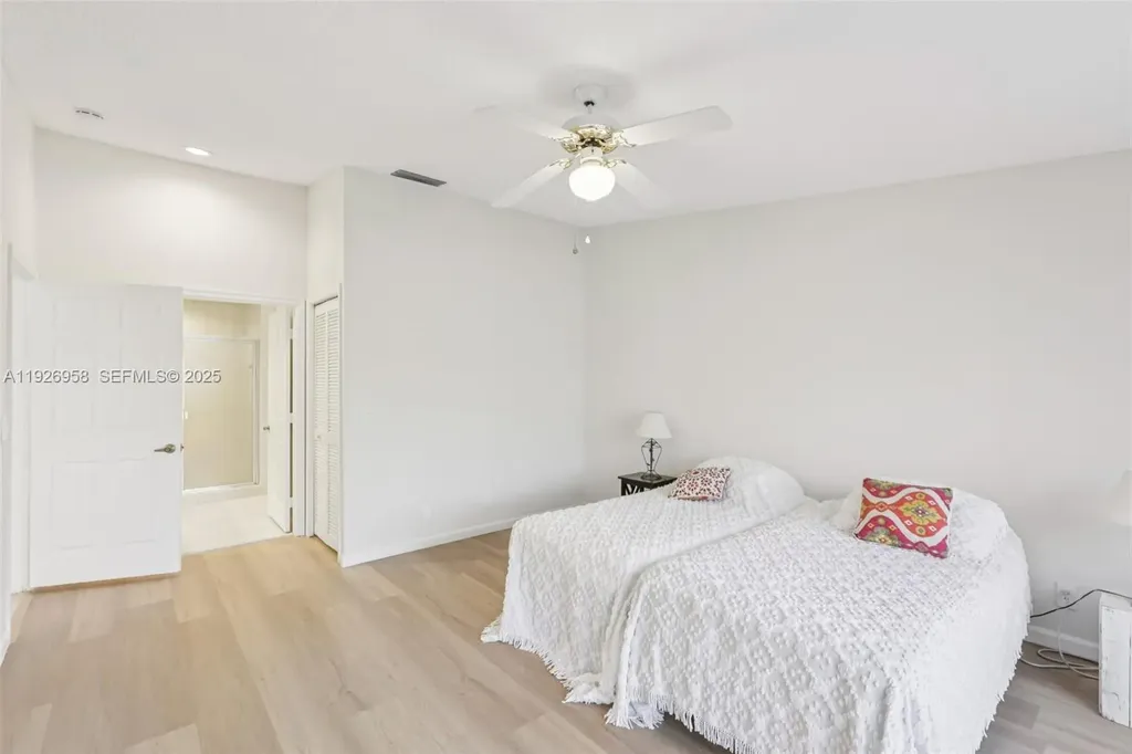 22792 Marbella Circle Boca Raton FL 33433