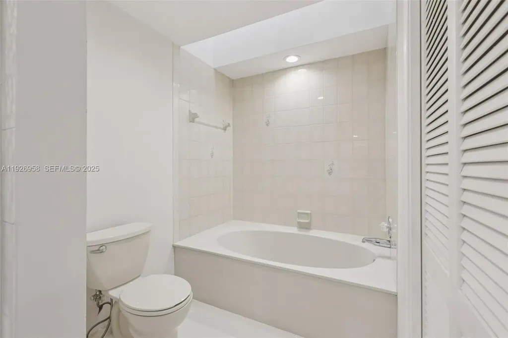 22792 Marbella Circle Boca Raton FL 33433