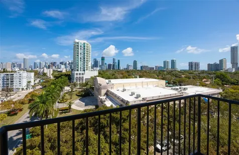 2701 SW 3rd Avenue Miami FL 33129