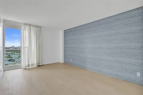 100 Bayview Drive Sunny Isles Beach FL 33160