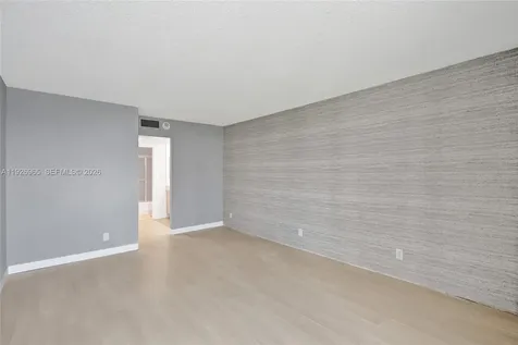 100 Bayview Drive Sunny Isles Beach FL 33160