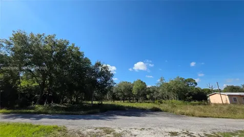 340 N Jinete Street Clewiston FL 33440