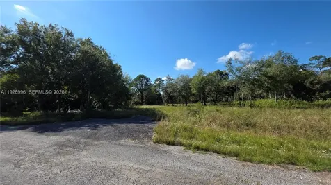 340 N Jinete Street Clewiston FL 33440