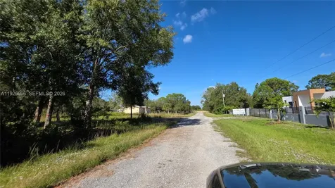 340 N Jinete Street Clewiston FL 33440