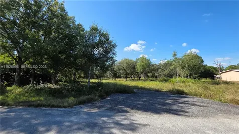 340 N Jinete Street Clewiston FL 33440