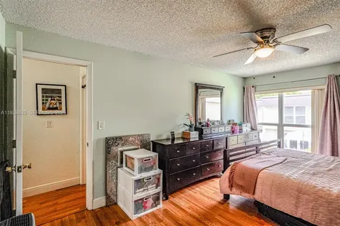 3331 Farragut Street Hollywood FL 33021