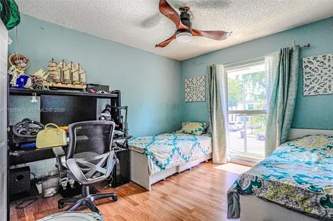 3331 Farragut Street Hollywood FL 33021