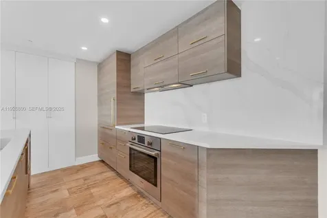 650 NE 32nd Street Miami FL 33137