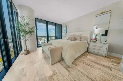 650 NE 32nd Street Miami FL 33137