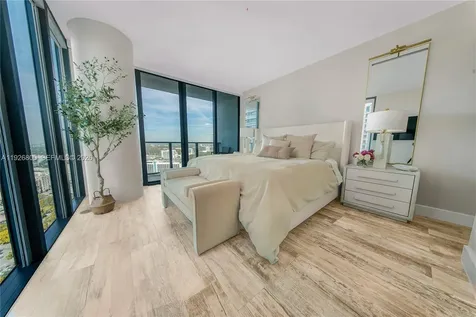 650 NE 32nd Street Miami FL 33137