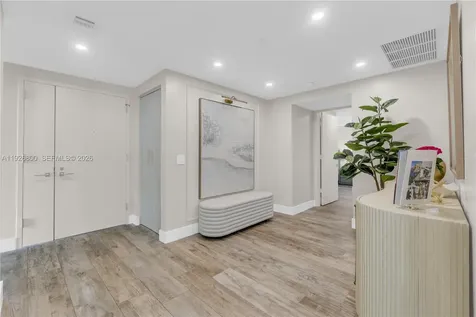 650 NE 32nd Street Miami FL 33137