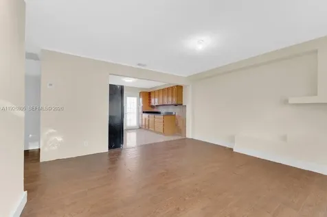 417 SW 3rd Street Hallandale Beach FL 33009