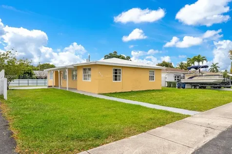 417 SW 3rd Street Hallandale Beach FL 33009