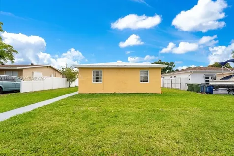 417 SW 3rd Street Hallandale Beach FL 33009