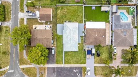 417 SW 3rd Street Hallandale Beach FL 33009