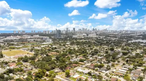 417 SW 3rd Street Hallandale Beach FL 33009