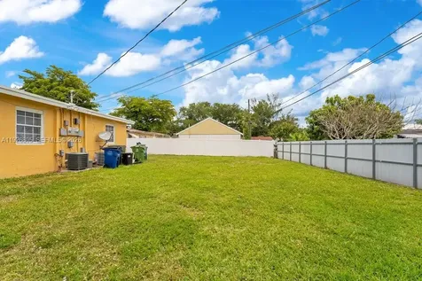 417 SW 3rd Street Hallandale Beach FL 33009