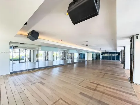 6801 Collins Avenue Miami Beach FL 33141