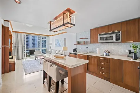 6801 Collins Avenue Miami Beach FL 33141