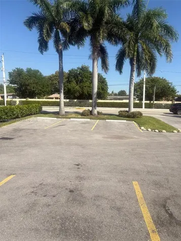 828 W Pembroke Road Hallandale Beach FL 33009