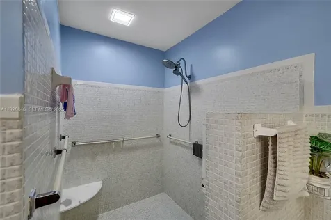 4713 Banyan Lane Tamarac FL 33319