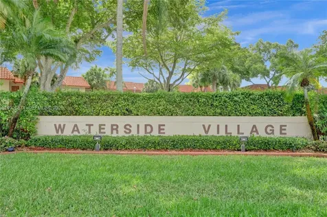 15801 W Waterside Circle Sunrise FL 33326