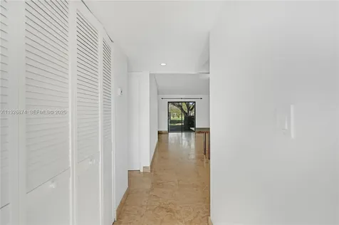 15801 W Waterside Circle Sunrise FL 33326