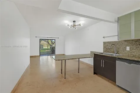 15801 W Waterside Circle Sunrise FL 33326