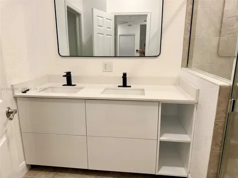 977 NE Trailside Run Port St. Lucie FL 34983