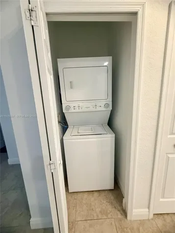 977 NE Trailside Run Port St. Lucie FL 34983