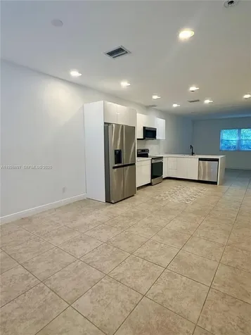 977 NE Trailside Run Port St. Lucie FL 34983