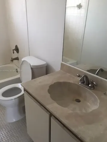 9375 Fontainebleau Boulevard Miami FL 33172