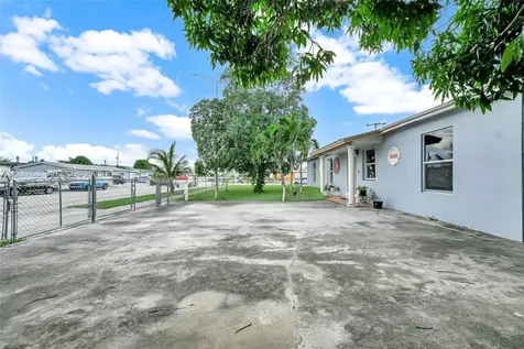 4020 E 10th Avenue Hialeah FL 33013