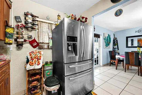 4020 E 10th Avenue Hialeah FL 33013