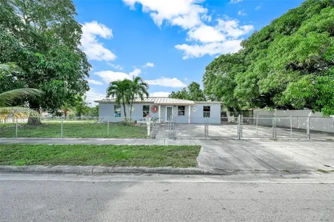4020 E 10th Avenue Hialeah FL 33013