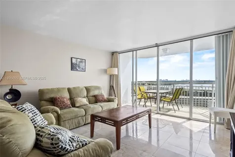 18011 Biscayne Boulevard Aventura FL 33160