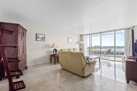 18011 Biscayne Boulevard Aventura FL 33160
