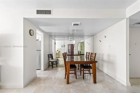 18011 Biscayne Boulevard Aventura FL 33160
