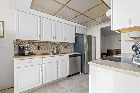 18011 Biscayne Boulevard Aventura FL 33160