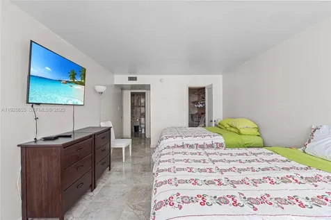 18011 Biscayne Boulevard Aventura FL 33160