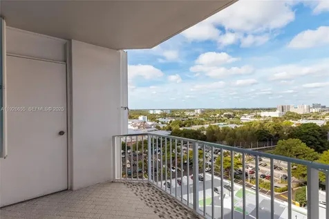 18011 Biscayne Boulevard Aventura FL 33160