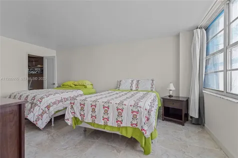 18011 Biscayne Boulevard Aventura FL 33160
