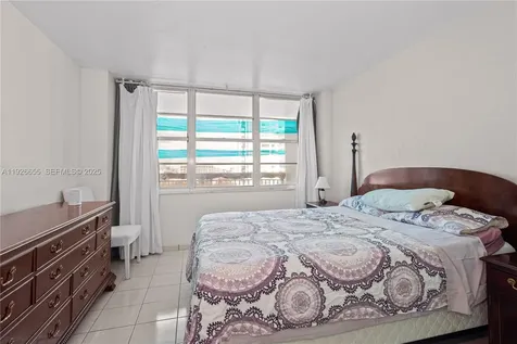 18011 Biscayne Boulevard Aventura FL 33160