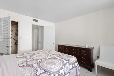 18011 Biscayne Boulevard Aventura FL 33160
