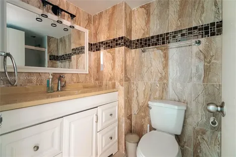 18011 Biscayne Boulevard Aventura FL 33160
