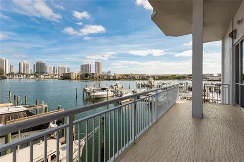 18011 Biscayne Boulevard Aventura FL 33160