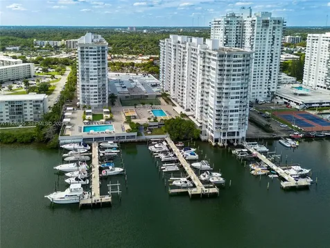 18011 Biscayne Boulevard Aventura FL 33160